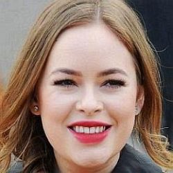 Tanya Burr