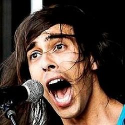 Vic Fuentes