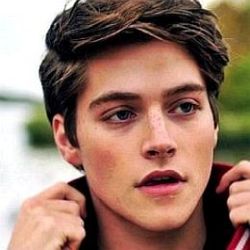 Froy Gutierrez