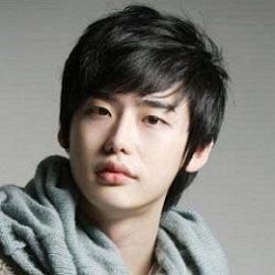 Lee Jong-suk