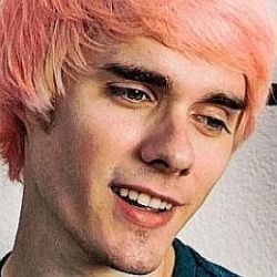 Awsten Knight