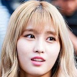 Hirai Momo