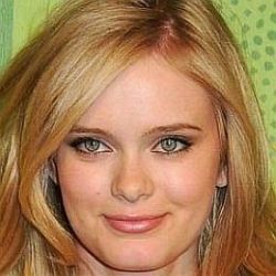 Sara Paxton